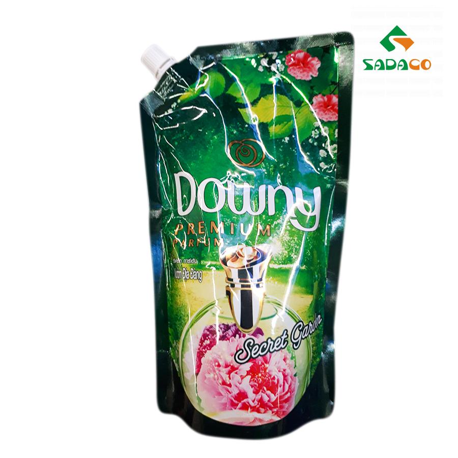 FSDWPSG0630P Downy Parfum Secret Garden Fabric Softener 630ml Pouch (1)